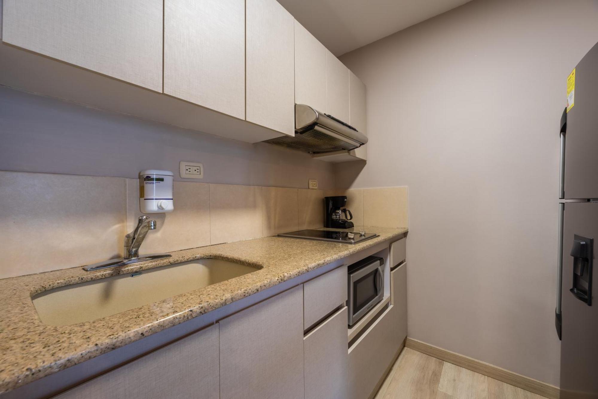 Estelar Apartamentos Медельин Экстерьер фото
